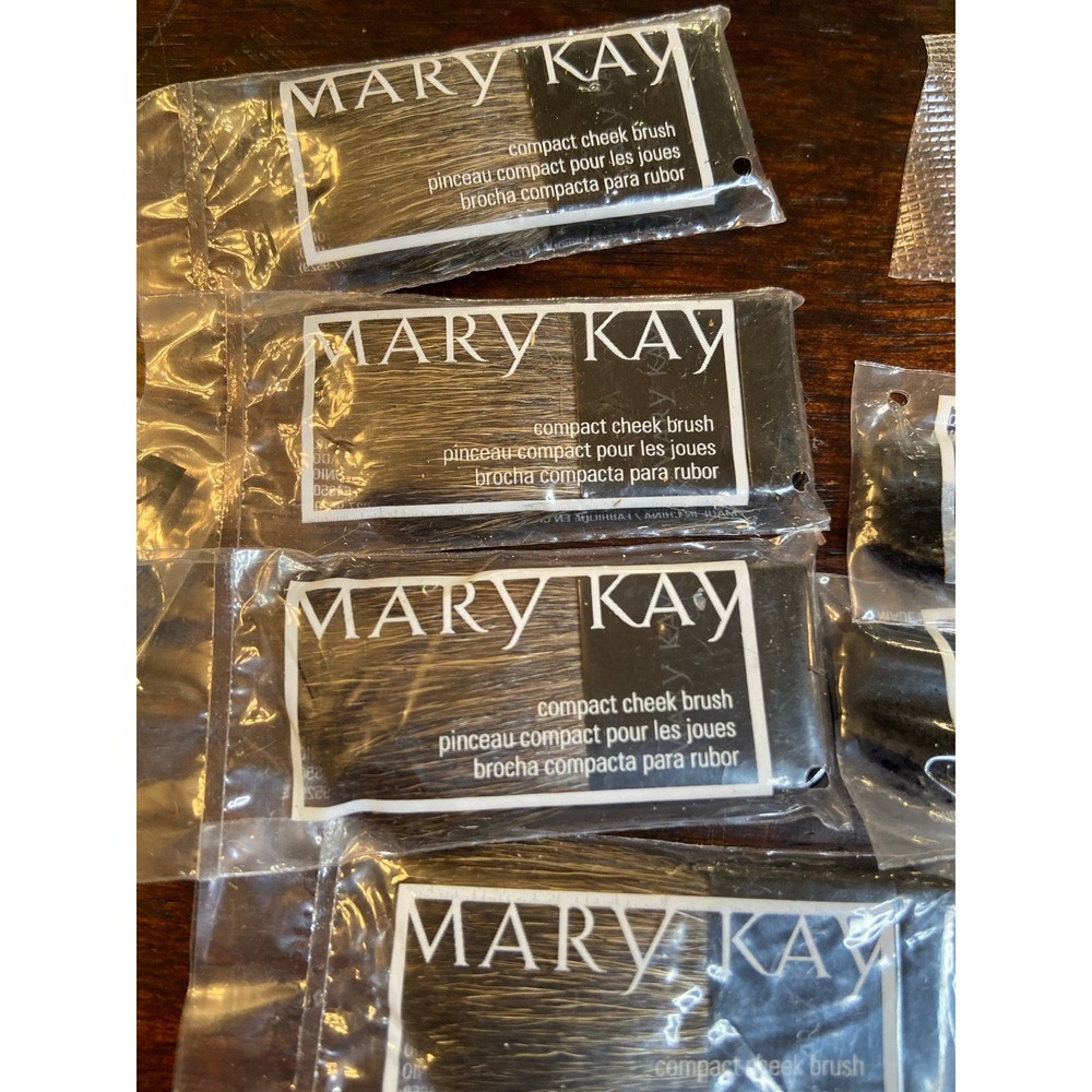 Mary Kay - Picture 2 of 5